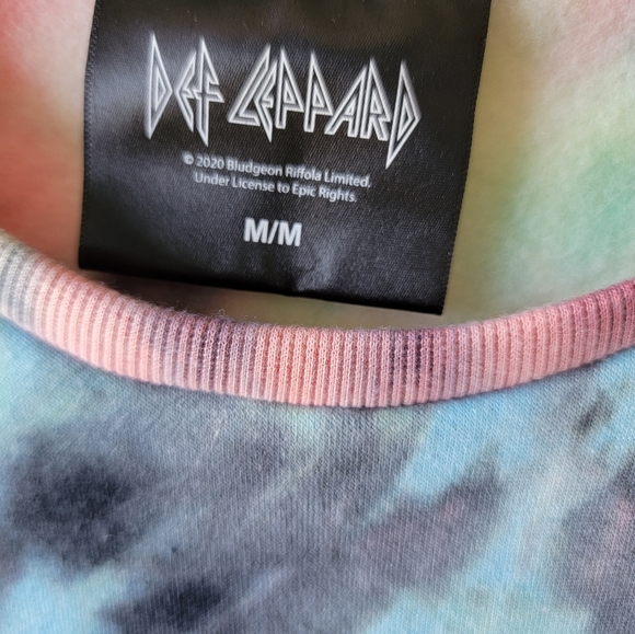 Def Leppard Cropped Tie Dye Sweatshirt Pink Blue Black Size medium - Picture 2 of 5